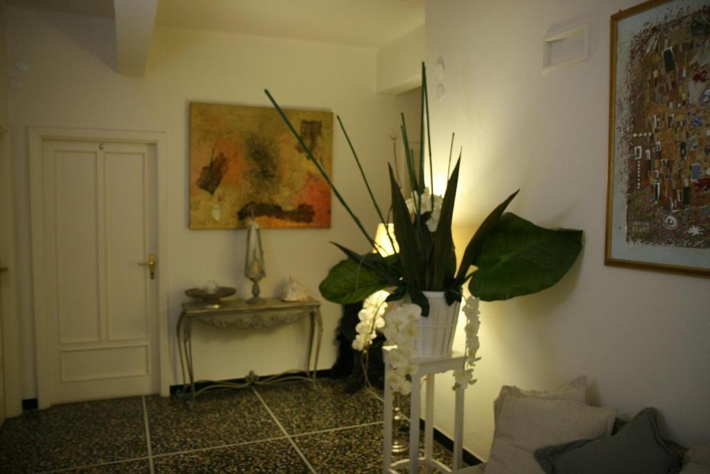 Hotel Gabbiano อาลัสซิโอ ภายนอก รูปภาพ