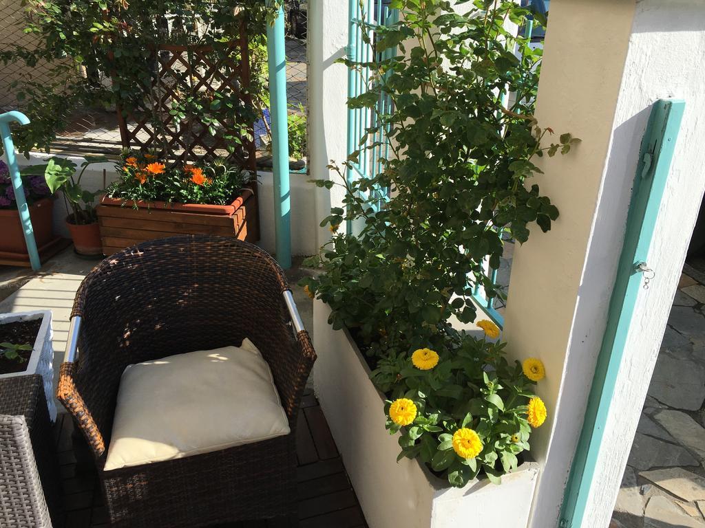 Hotel Gabbiano อาลัสซิโอ ภายนอก รูปภาพ